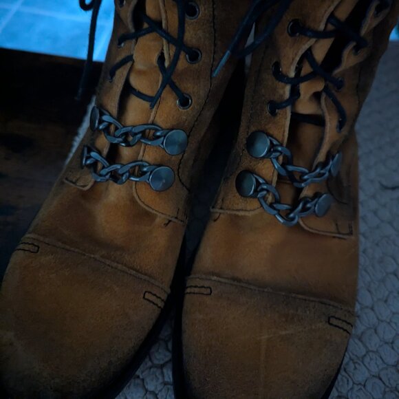 Dorking ankle boots - Picture 2 of 10